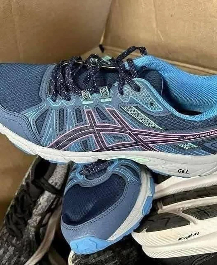 asics sneakers women