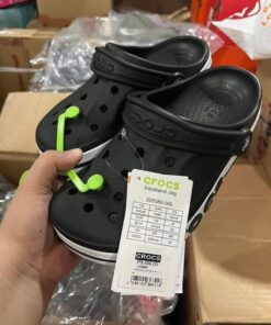 buy crocs liquidation pallets canada