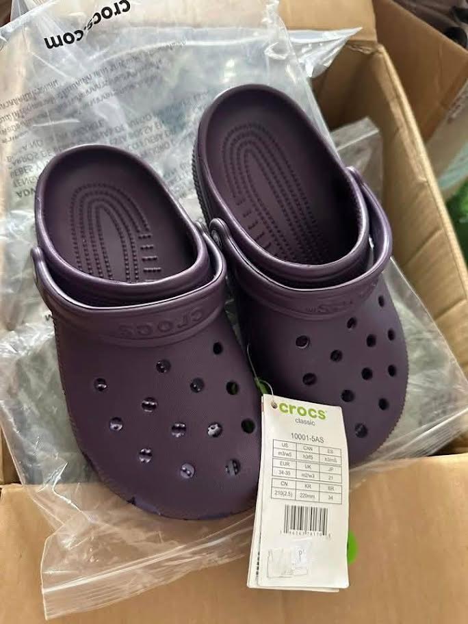 crocs liquidation pallets for sale canada