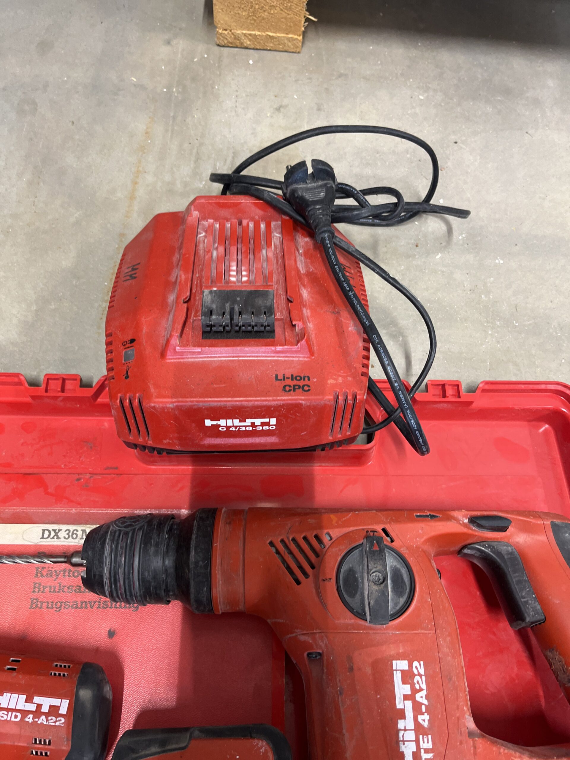 hilti power tool set