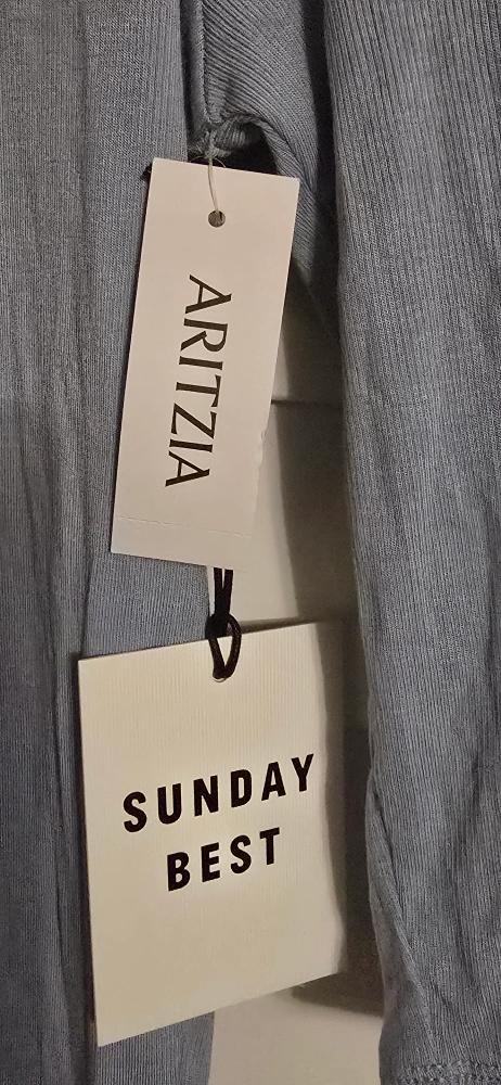 aritzia clothes