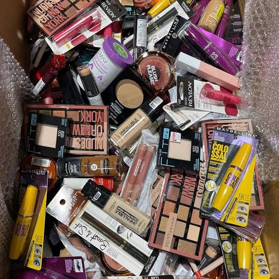 cosmetics pallets liquidation