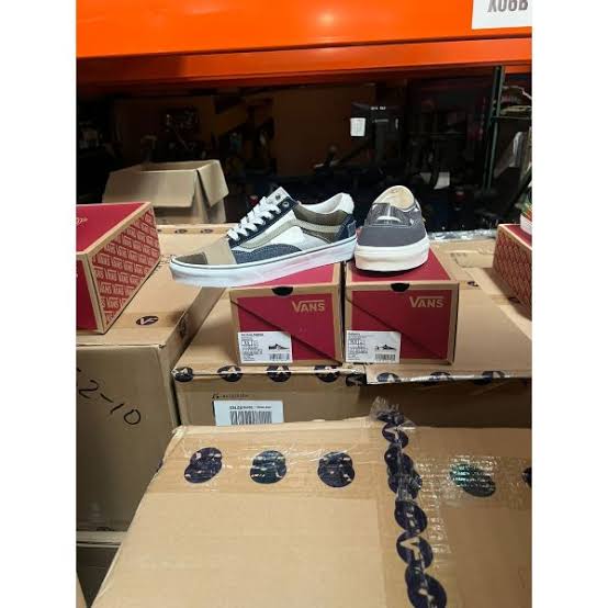 vans female sneakers
