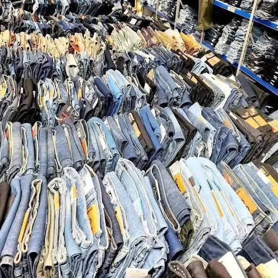 levi's clothing