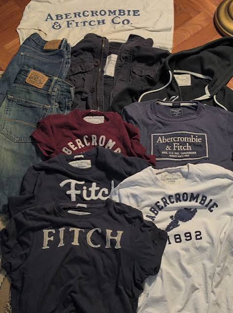 abercrombie and fitch clothing store