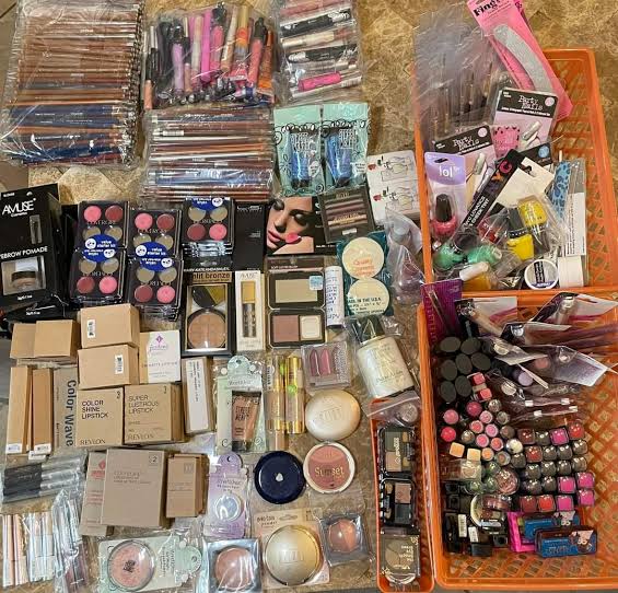 cosmetics pallets liquidation